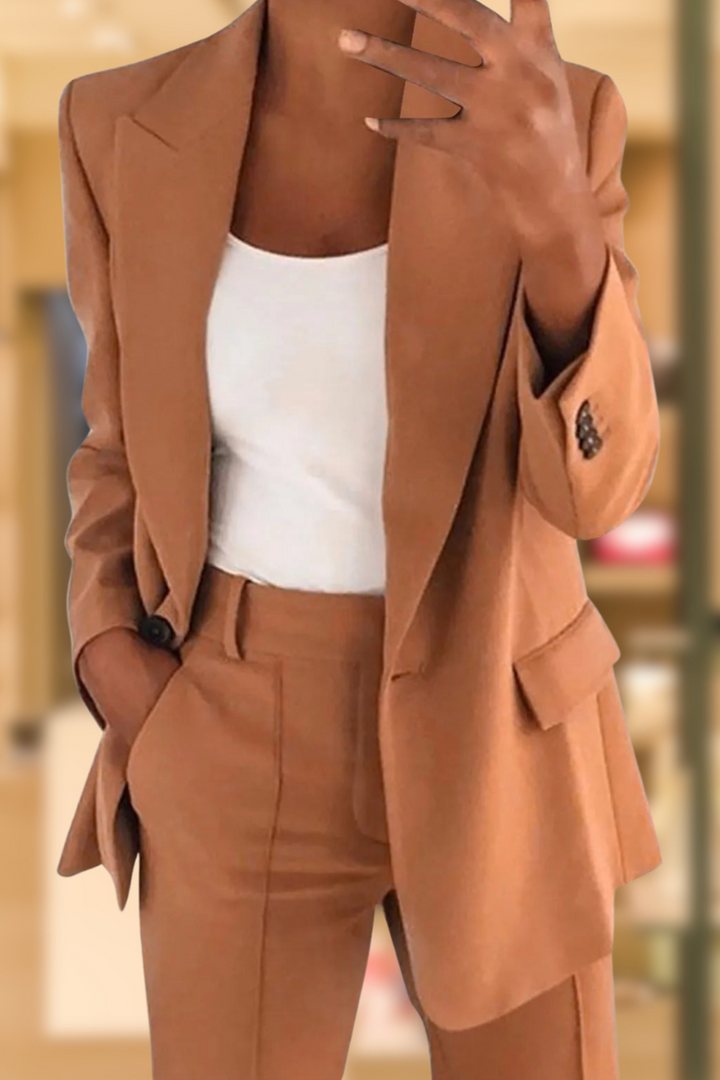 Roseann - Lapel Slimming Suit