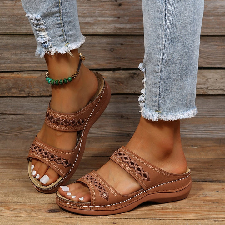 Yolande | Orthopedic Sandals